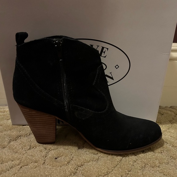 Women’s Steve Madden Bootie size 9.5 - Picture 4 of 4